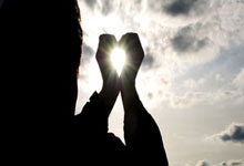 今年股票行情:公司股票怎么买-凌晨！特朗普重大宣布！美军发动袭击